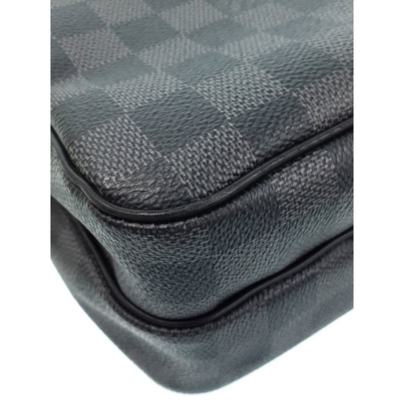 Louis Vuitton Damier Graphite Rem Shoulder Bag - Picture 7 of 9